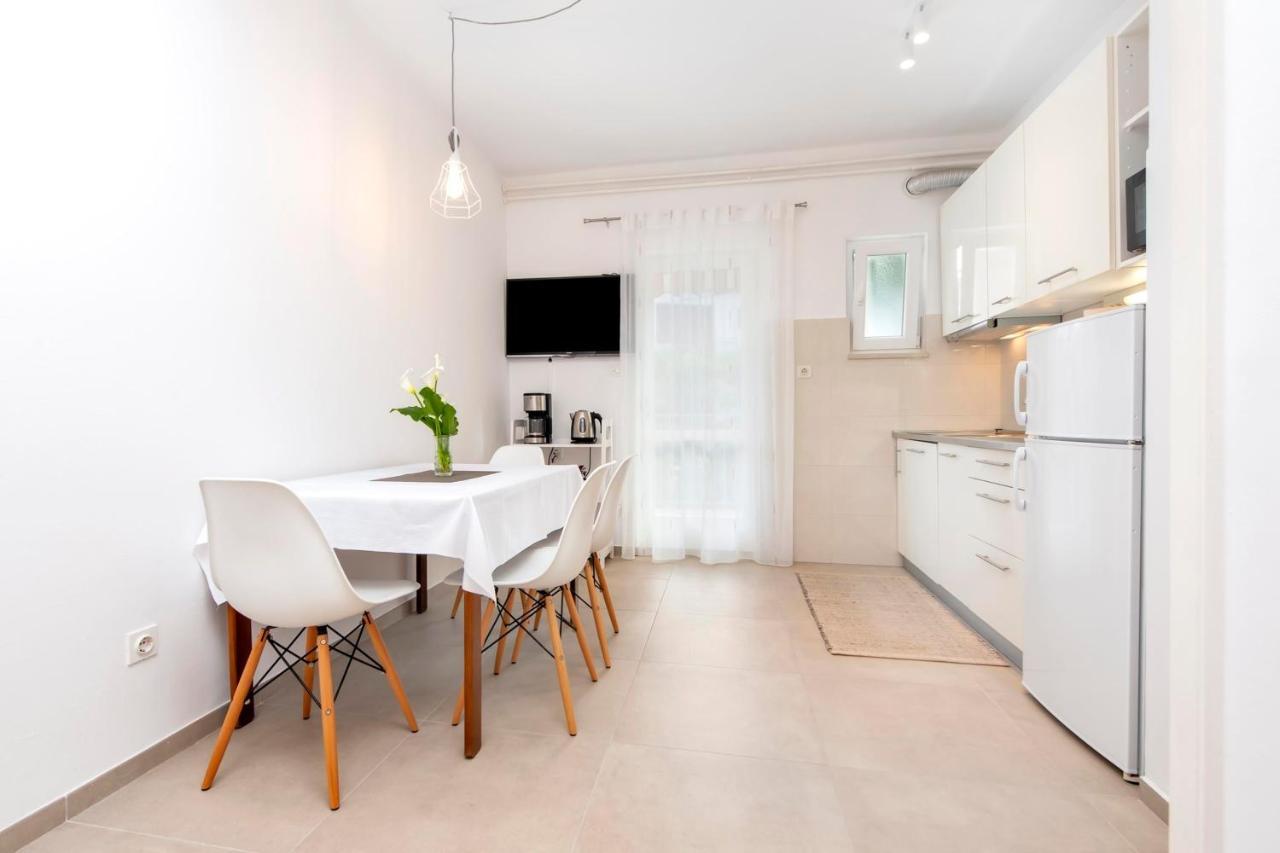Apartments Magnolia Rovinj Luaran gambar