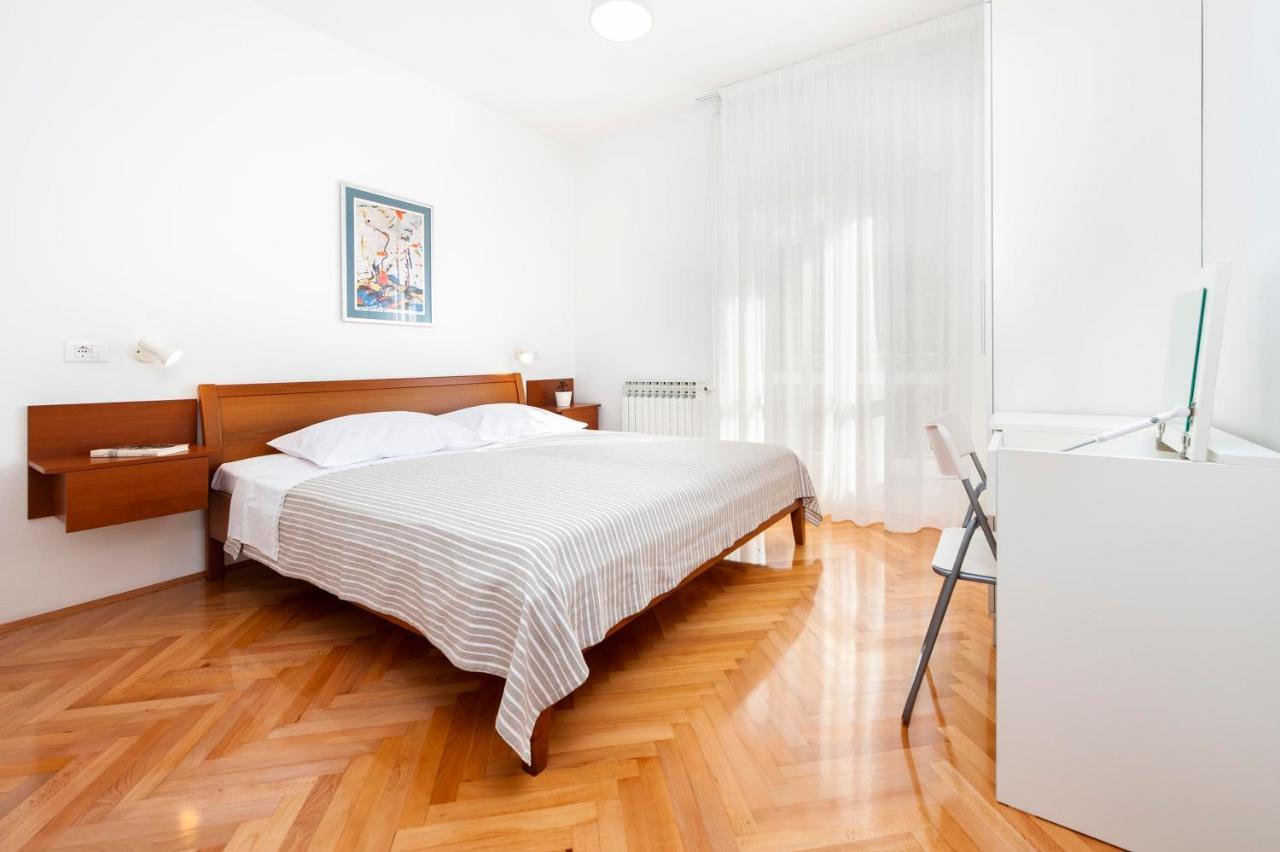 Apartments Magnolia Rovinj Luaran gambar