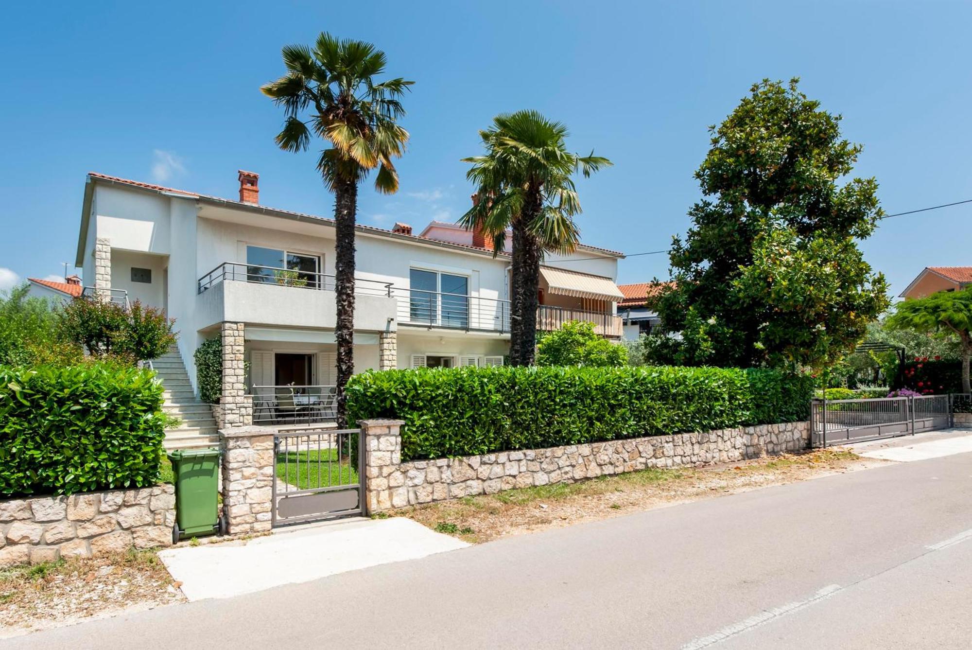 Apartments Magnolia Rovinj Luaran gambar
