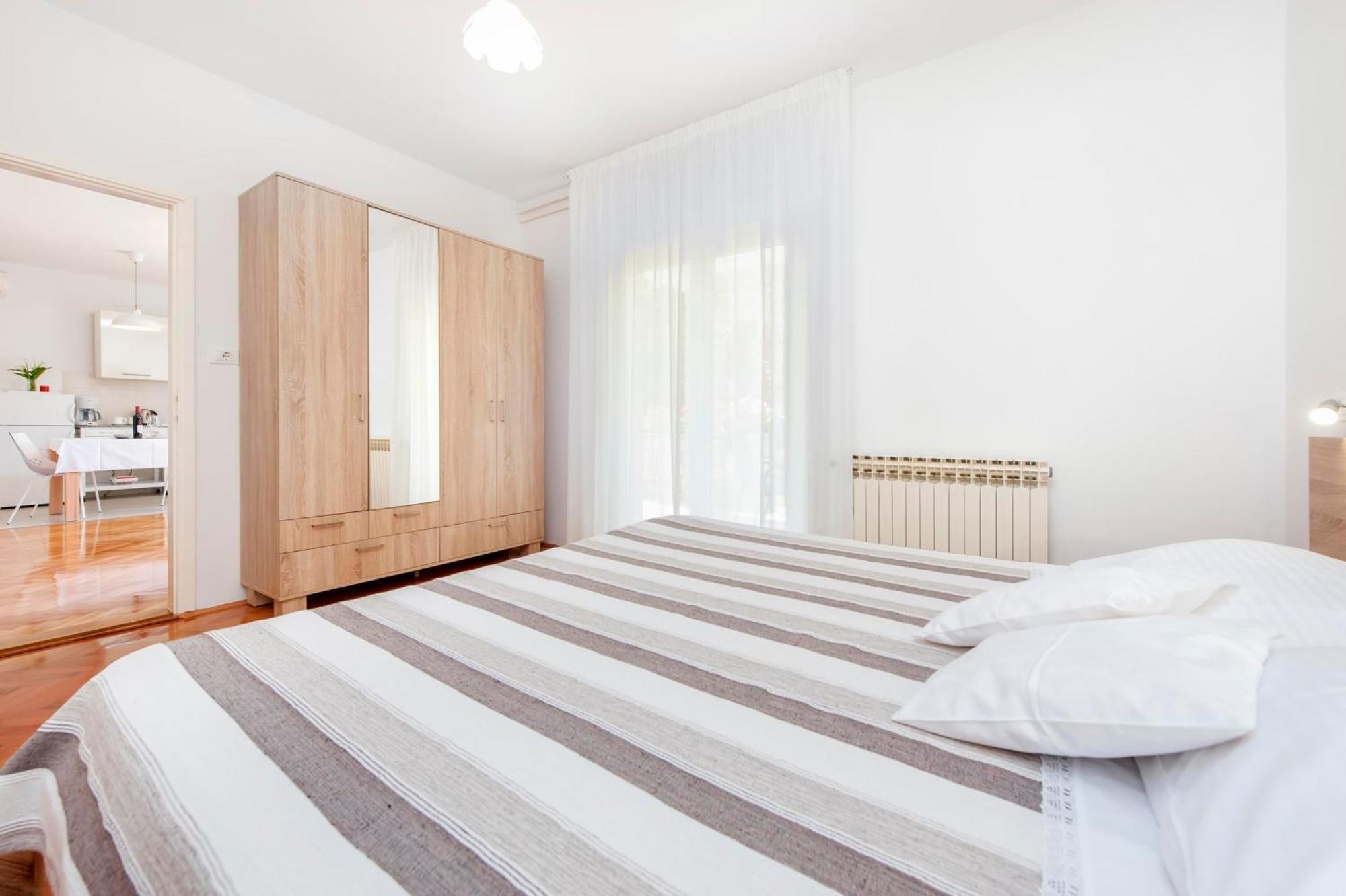 Apartments Magnolia Rovinj Luaran gambar