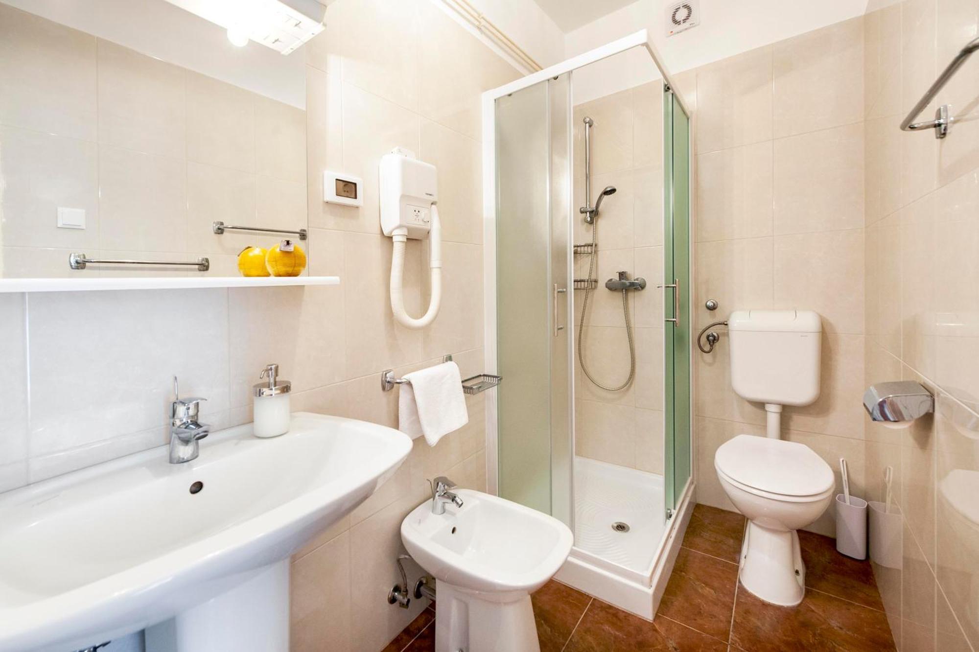 Apartments Magnolia Rovinj Luaran gambar
