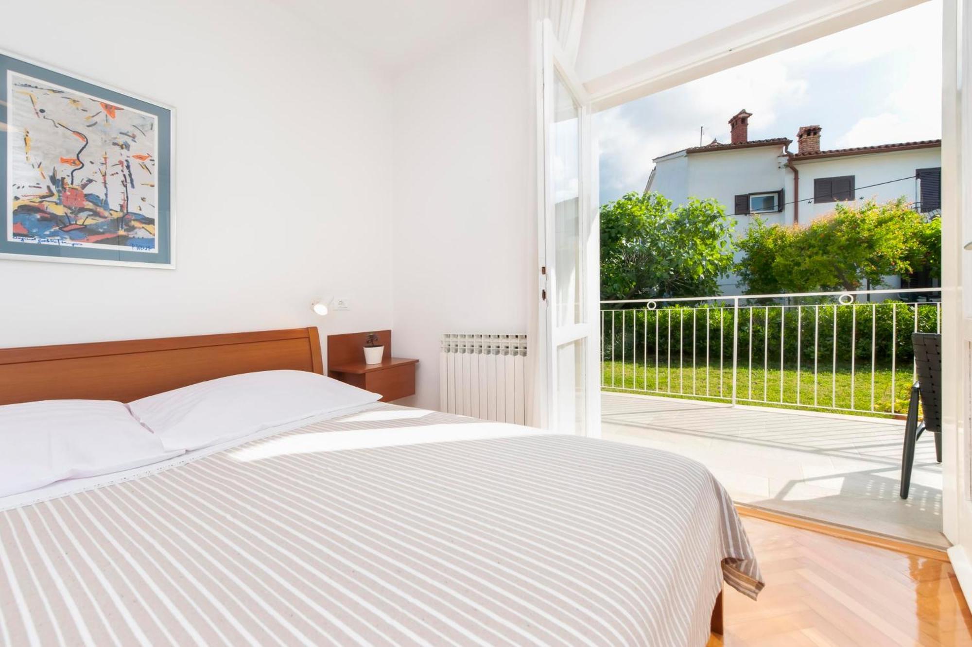 Apartments Magnolia Rovinj Luaran gambar